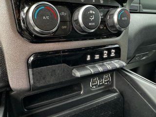 Dodge RAM 1500 CREW BIG HORN BUILT TO SERVE à vendre - Photo 20