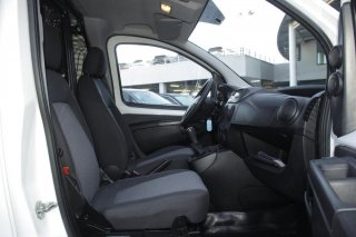 Peugeot Bipper 117 L1 1.4 HDI 70 PACK CD CLIM à vendre - Photo 3